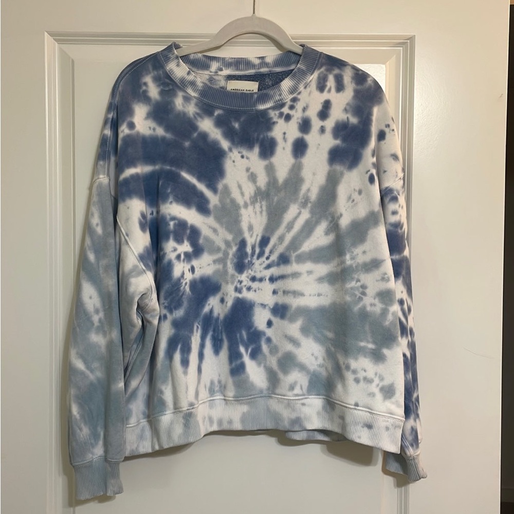 Blue tye dye pullover